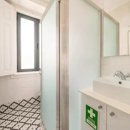公寓 Guestready - Splendid With Balcony In *