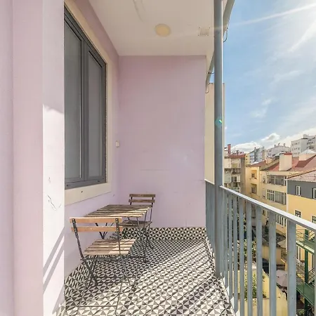 Guestready - Splendid With Balcony In Apartment Lisbon